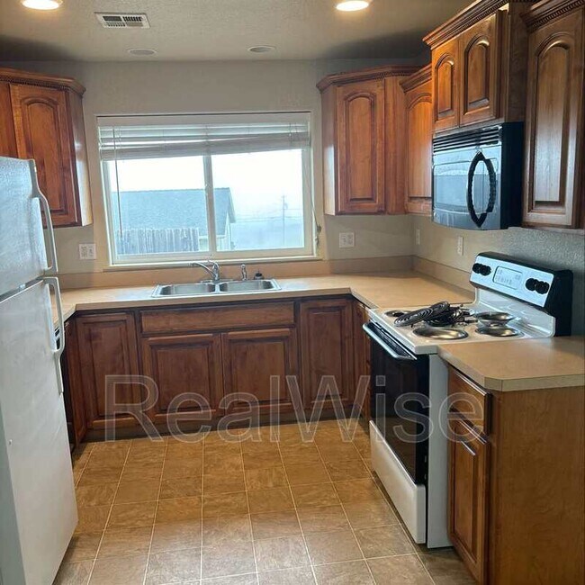 Building Photo - 175 Barron Ct