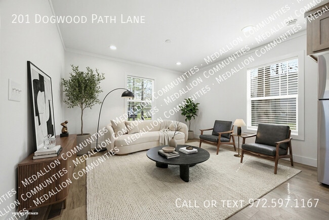 Building Photo - 201 Dogwood Path Ln