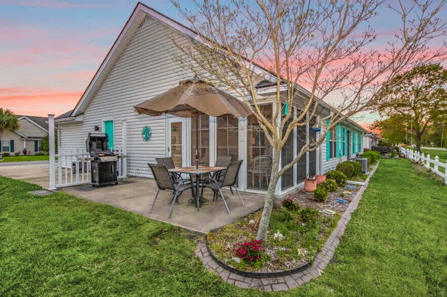 Building Photo - 255 Melody Gardens Dr