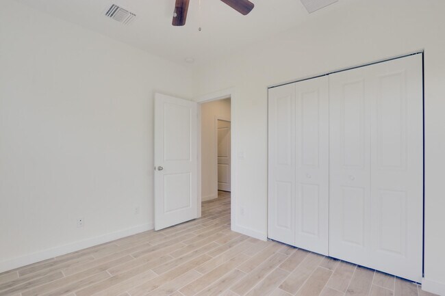 Building Photo - 101 Osprey Cir