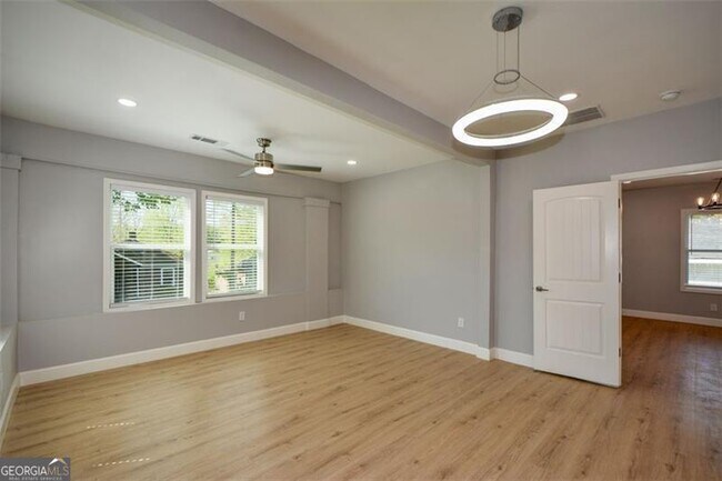 Building Photo - 2203 Wingate St SW
