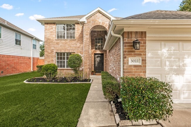 Building Photo - 3022 Glenthorpe Ln