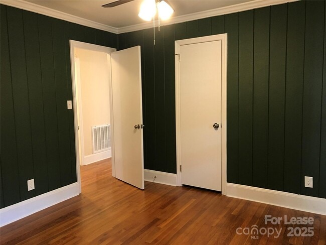 Building Photo - 4820 Amity Pl