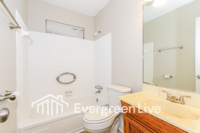 Building Photo - 1656 Kentucky Ave