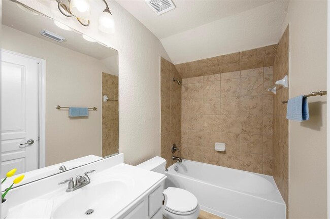 Building Photo - 10907 Lombardia Ct