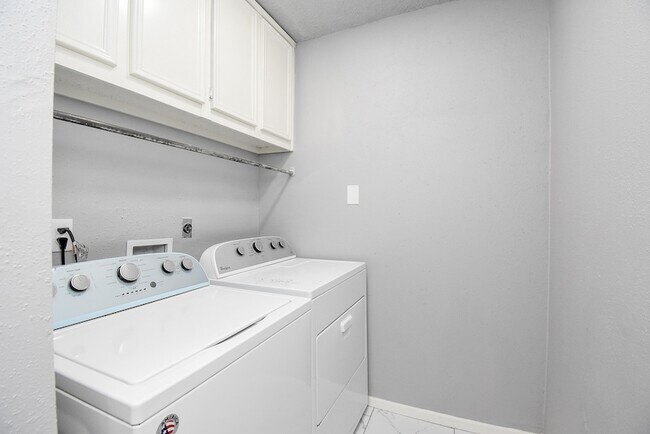Building Photo - 23515 Briarcreek Blvd