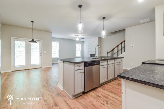 Building Photo - Beautiful 3 Bedroom at Emery Place