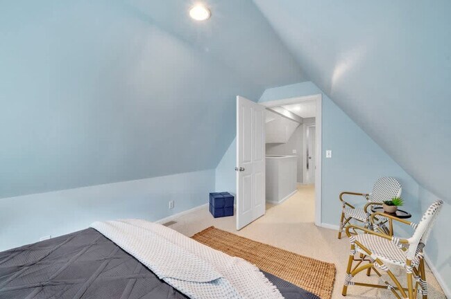 Building Photo - 254 Beaten Path Rd