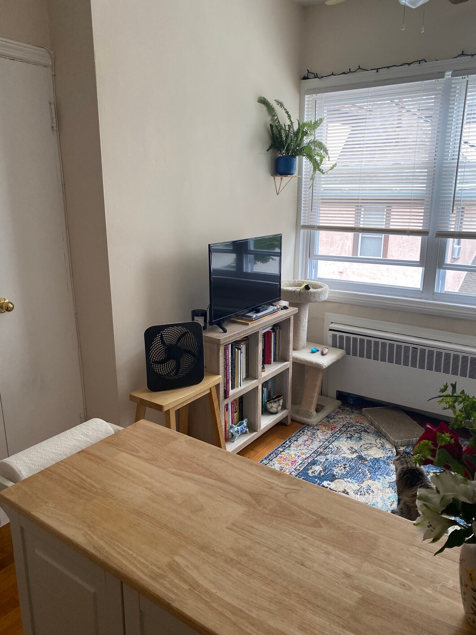 Building Photo - 710 Grand Ave