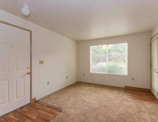 Building Photo - Cherry Ridge