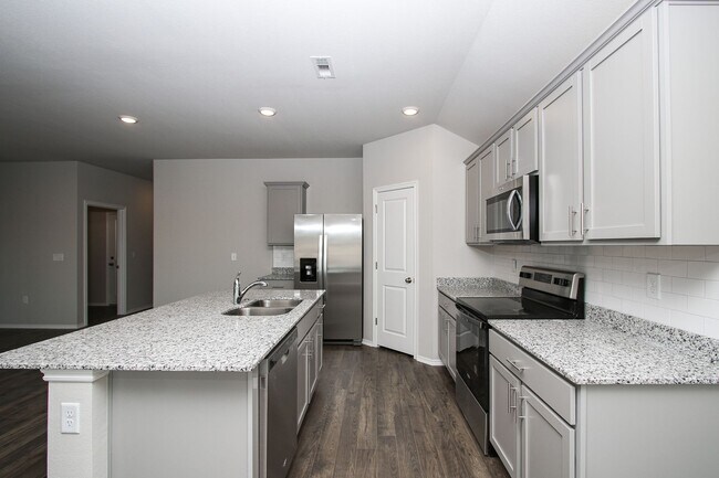 Building Photo - Beautiful new build ready for you!