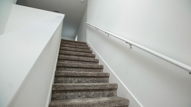 Building Photo - 2331 Burney Fls Ln