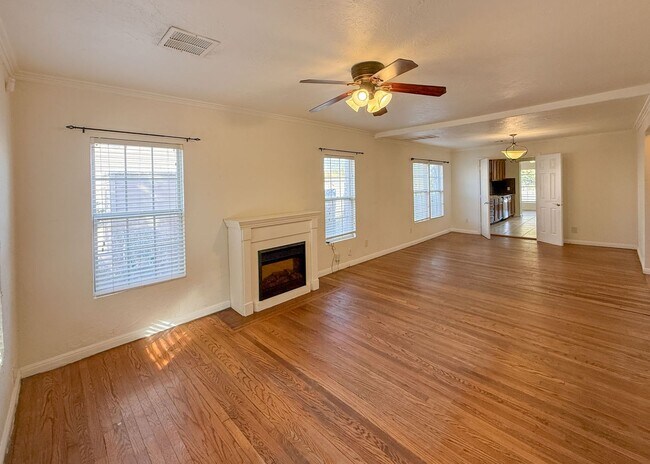 Building Photo - 2341 NW 37th St