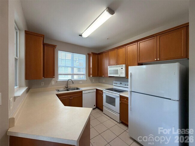 Building Photo - 7137 Founders Club Ct