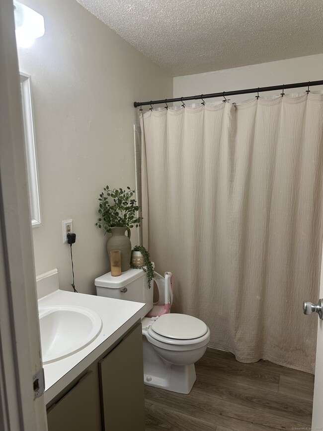 Building Photo - 1317 Harbor View Dr