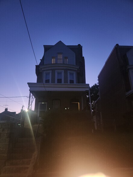Building Photo - 201 N Broom St