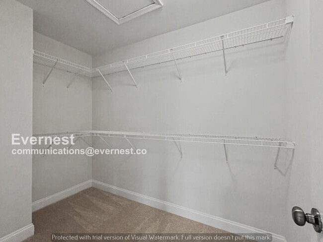 Building Photo - 3 Bed/3.5 Bath Home with Garage/ Available Now!