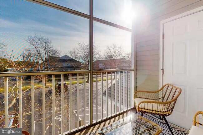 Building Photo - 34670 Villa Cir