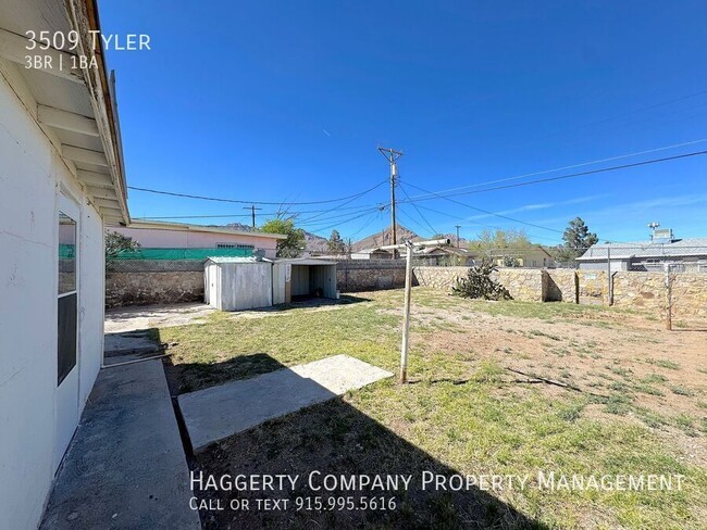 Building Photo - 3509 Tyler-