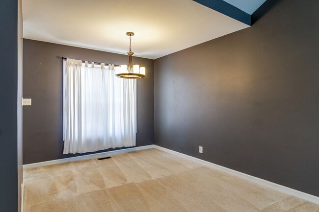 Building Photo - 2859 Teakwood Dr