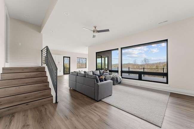 Building Photo - Basement Apartment For Rent