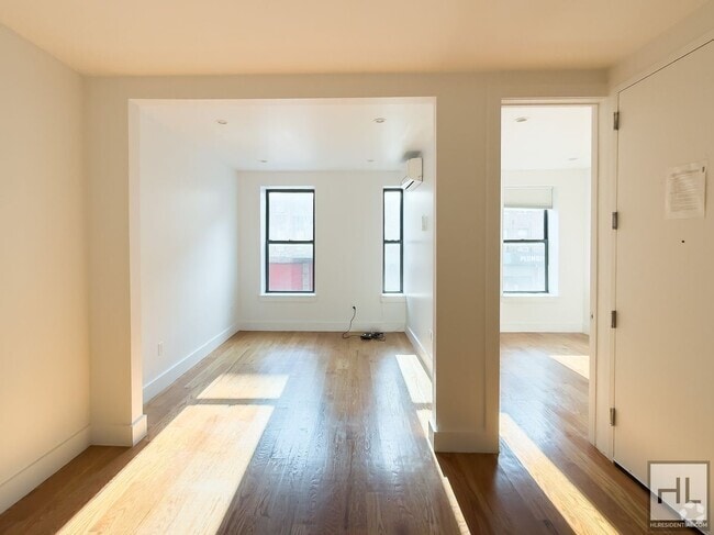Building Photo - 259 Rogers Ave