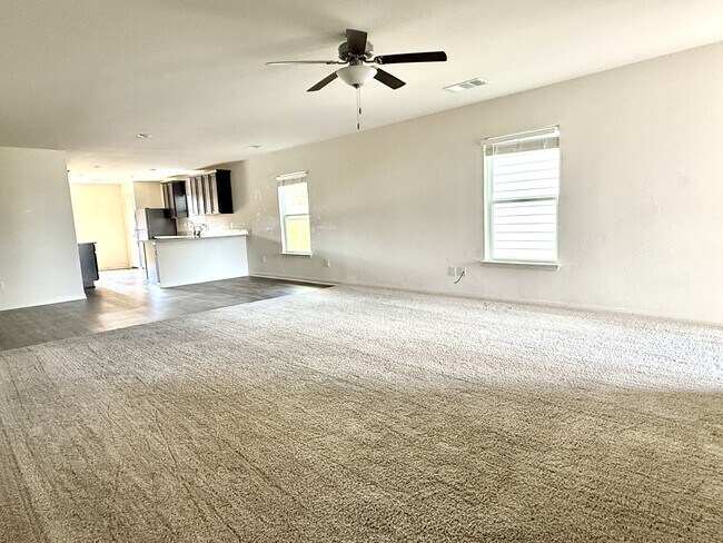 Building Photo - 1008 Riverdale Cove