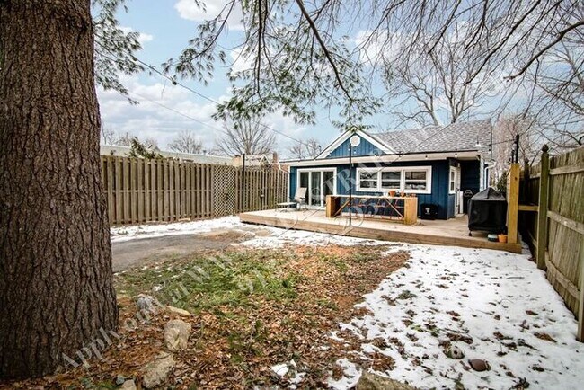 Building Photo - Beautiful Ranch Home in Brookside-Availabl...
