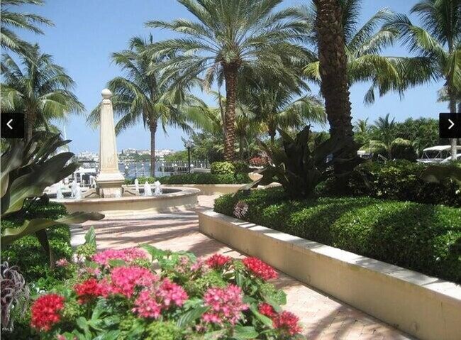 Building Photo - 804 E Windward Way