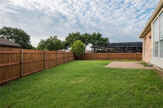 Building Photo - 2108 Monticello Cir