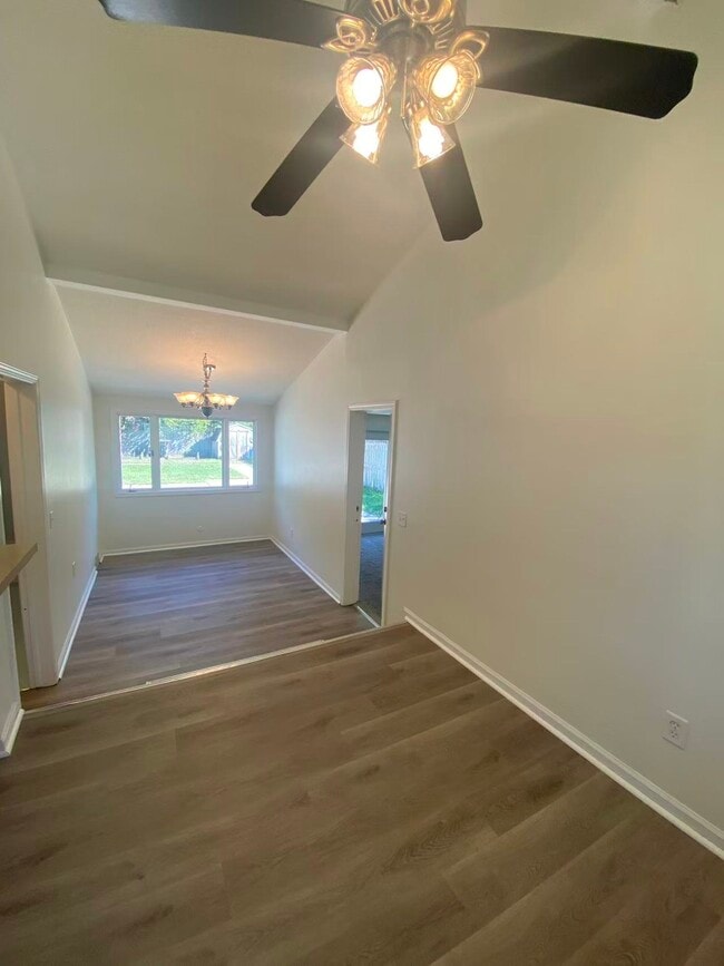 Building Photo - 3928 Crary Dr