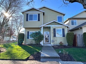 Building Photo - 20598 NE Shore View Dr