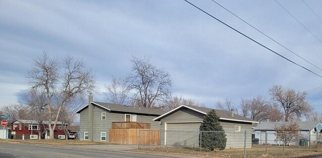 Building Photo - 4 bedroom in Billings MT 59102