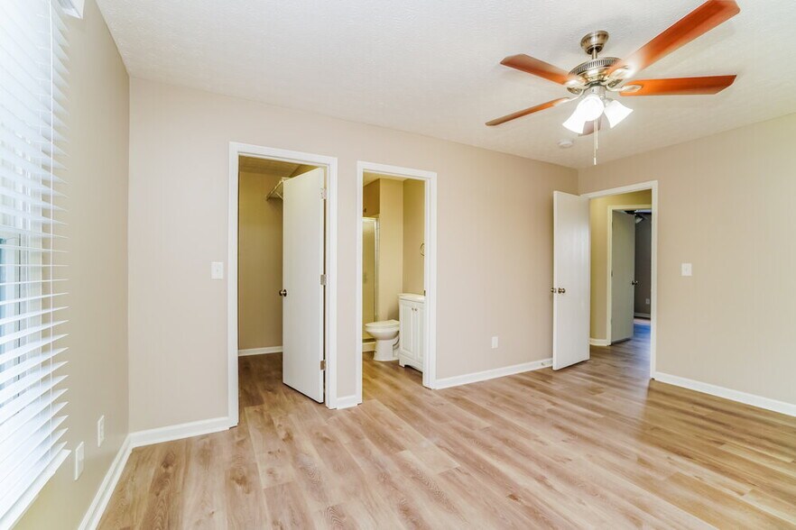 Building Photo - 5740 Blanton Park Dr