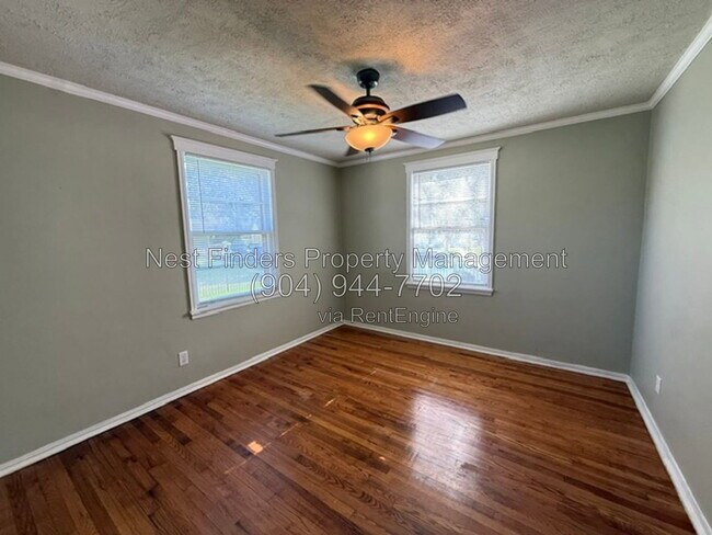 Building Photo - 1309 Macarthur St