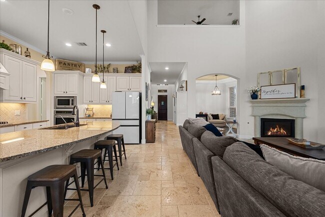 Building Photo - 1636 Longwood Glen Ln