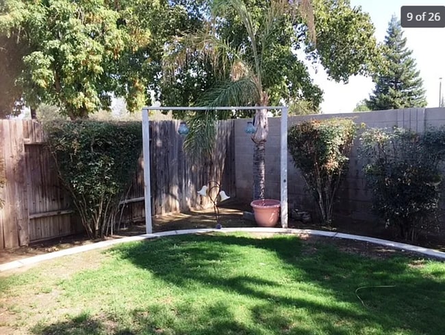 Building Photo - 3 Bed | 2 Bath | Silver Creek Community