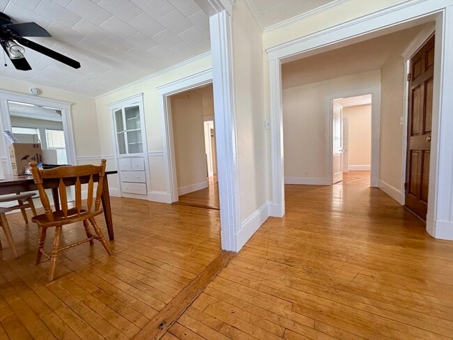 Building Photo - 58 S Crescent Circuit