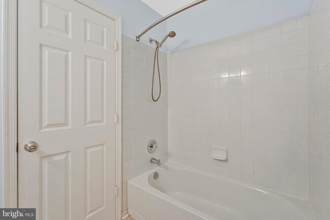 Building Photo - 45514 Baggett Terrace