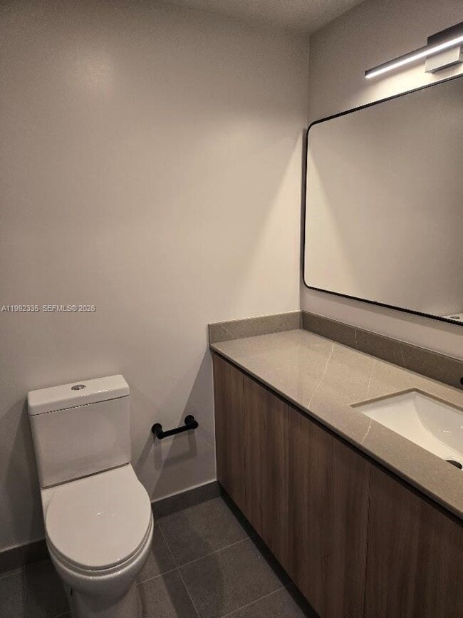 Building Photo - 121 NE 5th St