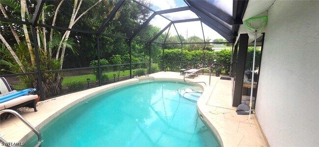 Building Photo - 425 Fox Den Cir