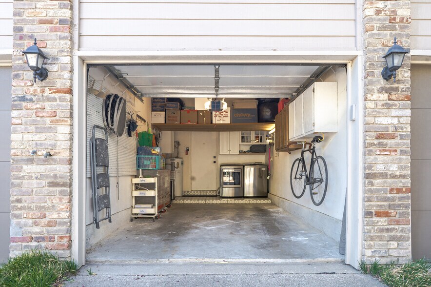 Building Photo - 5616 Preston Oaks Rd