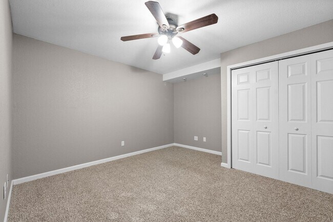 Building Photo - 4 Bedroom Home For Rent in St. B Area of Clarksville!