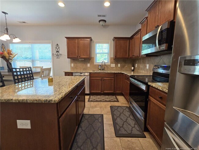 Building Photo - 410 Sedgefield Dr