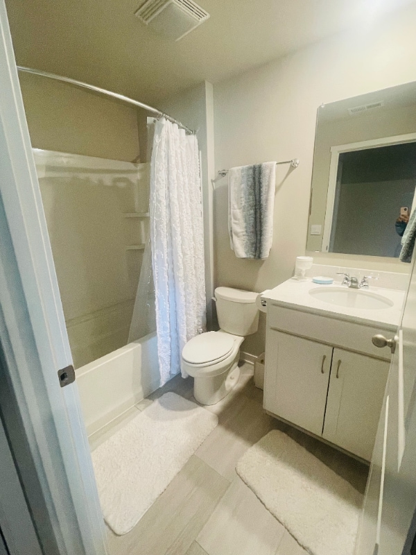 Building Photo - 3356 Craven Dr