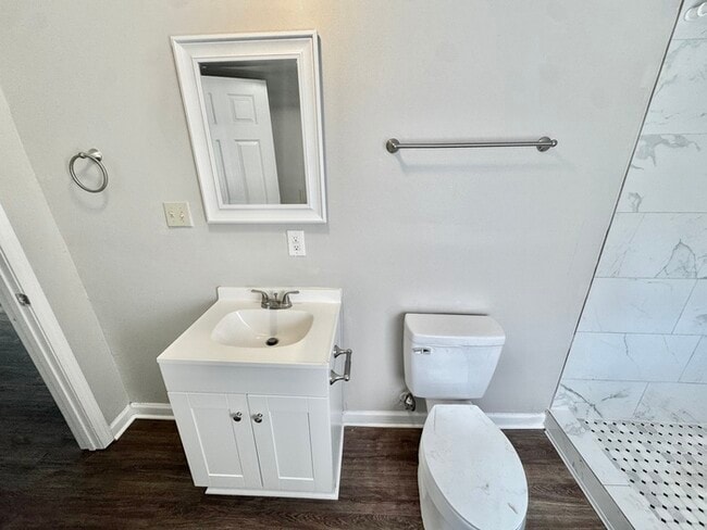 Building Photo - 324 Harrell St