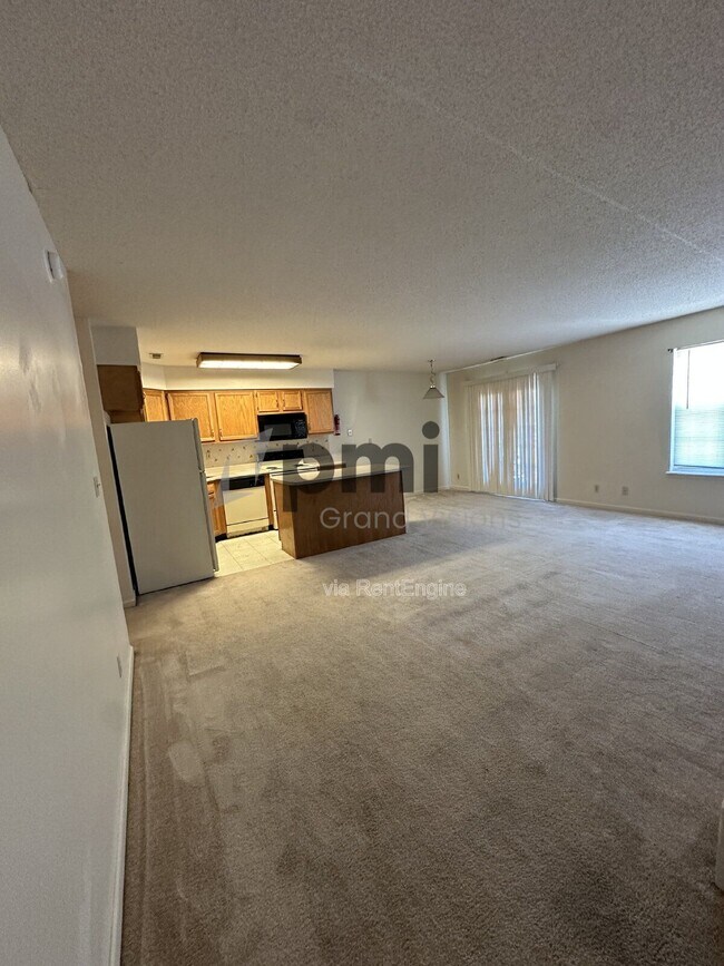 Building Photo - 1308 Arthur Ave