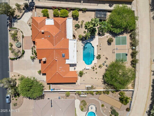 Building Photo - 4520 E Horseshoe Rd