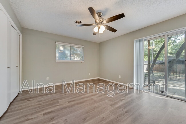 Building Photo - 7320 Monterrey Dr