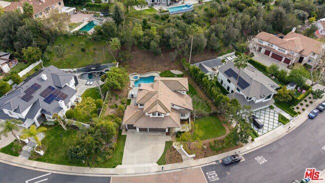 Building Photo - 18500 St Moritz Dr